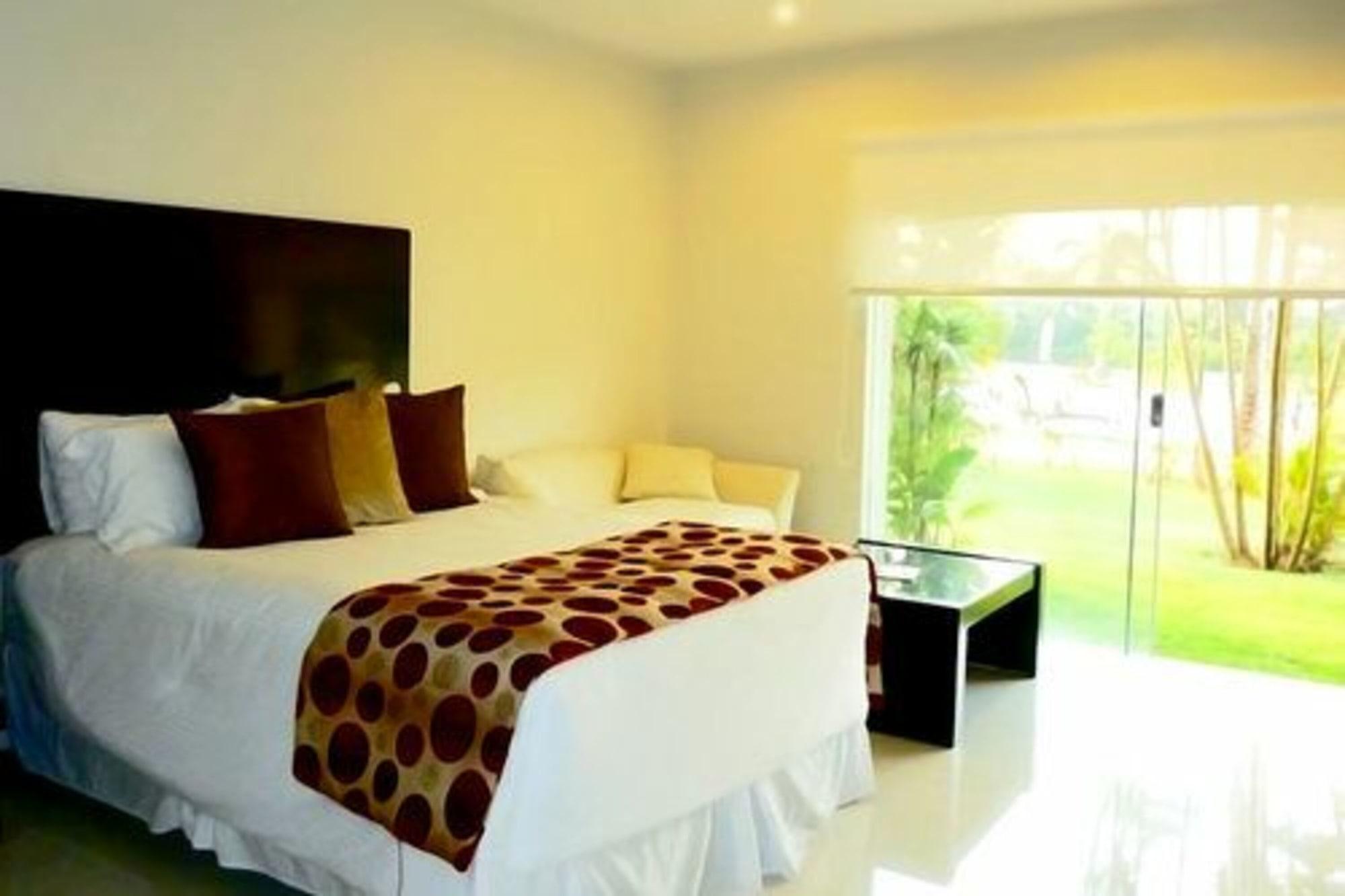 Sun Hotel Warnes Dış mekan fotoğraf