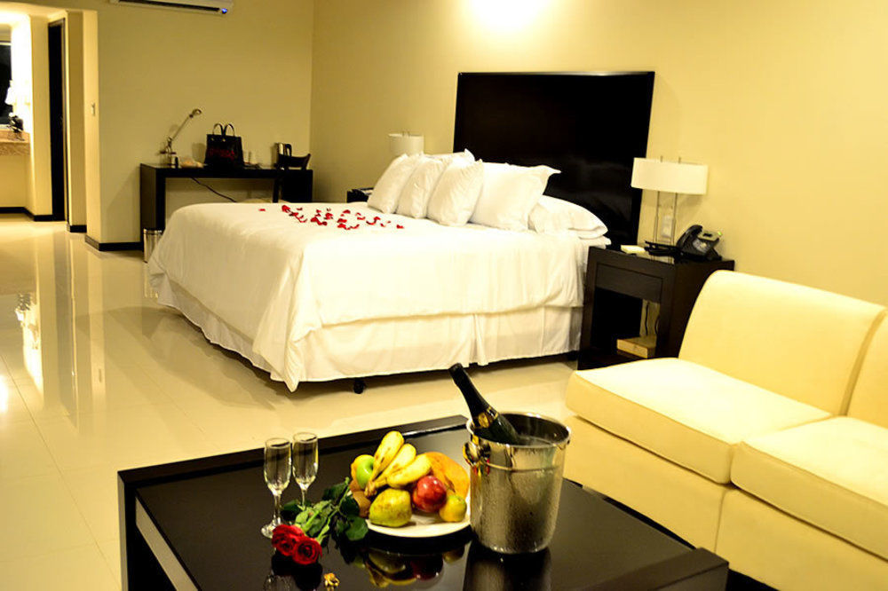 Sun Hotel Warnes Dış mekan fotoğraf