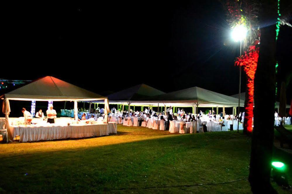 Sun Hotel Warnes Dış mekan fotoğraf